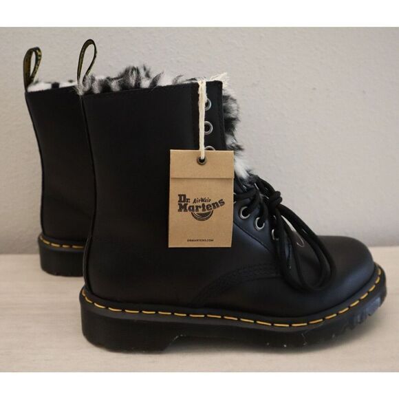 Dr. Martens Women's Sz 7 Black Faux Fur Lined 1460 Serena Leather Boots $180 - Picture 7 of 9